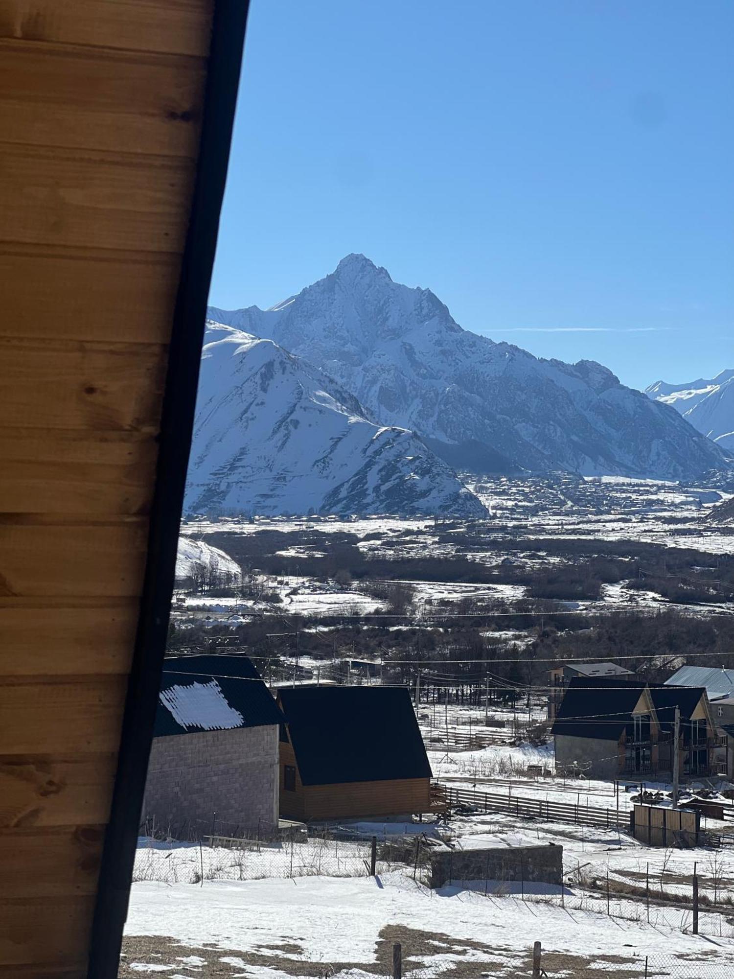 Sunset Cottage Kazbegi Екстериор снимка