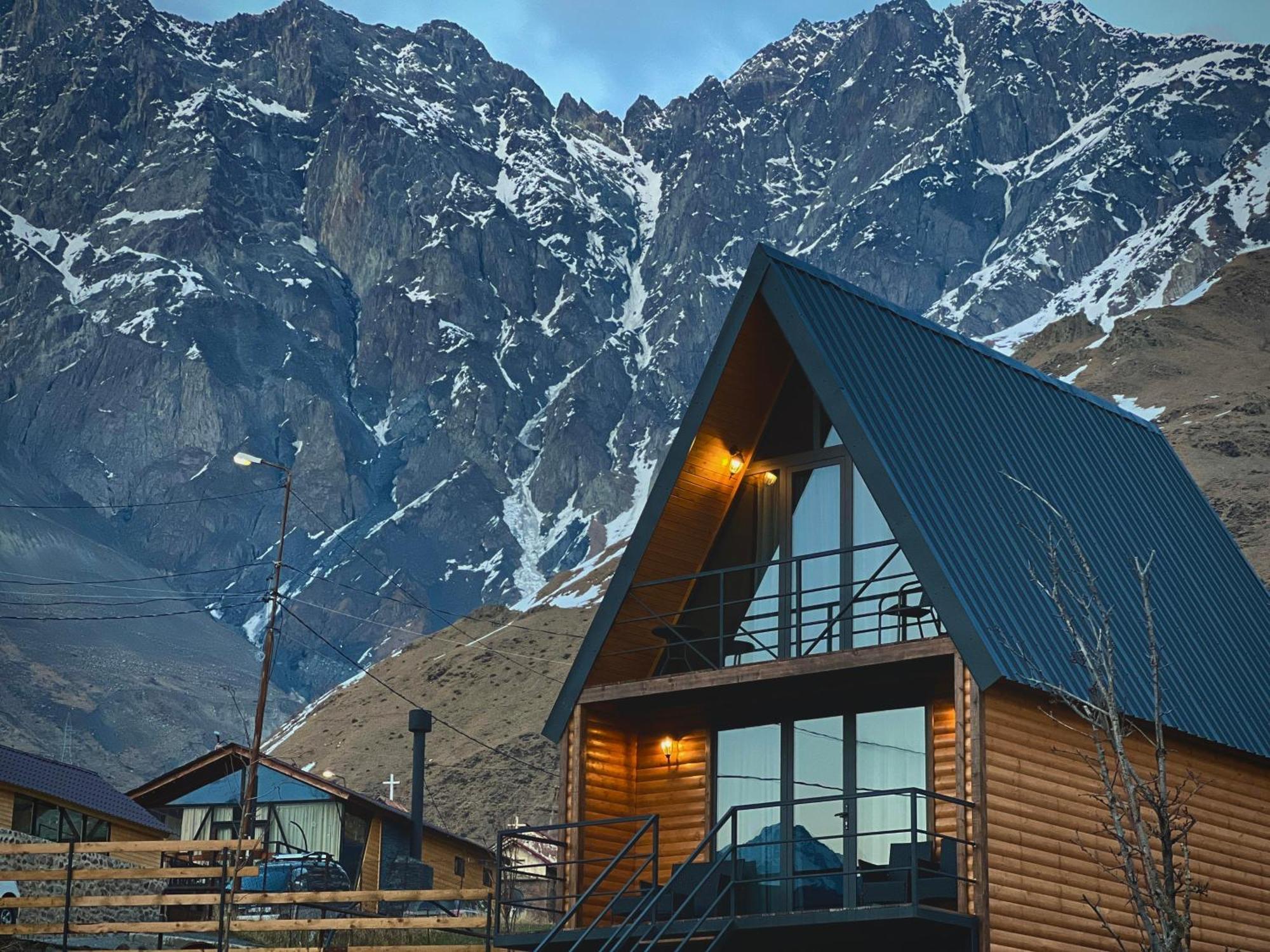 Sunset Cottage Kazbegi Екстериор снимка