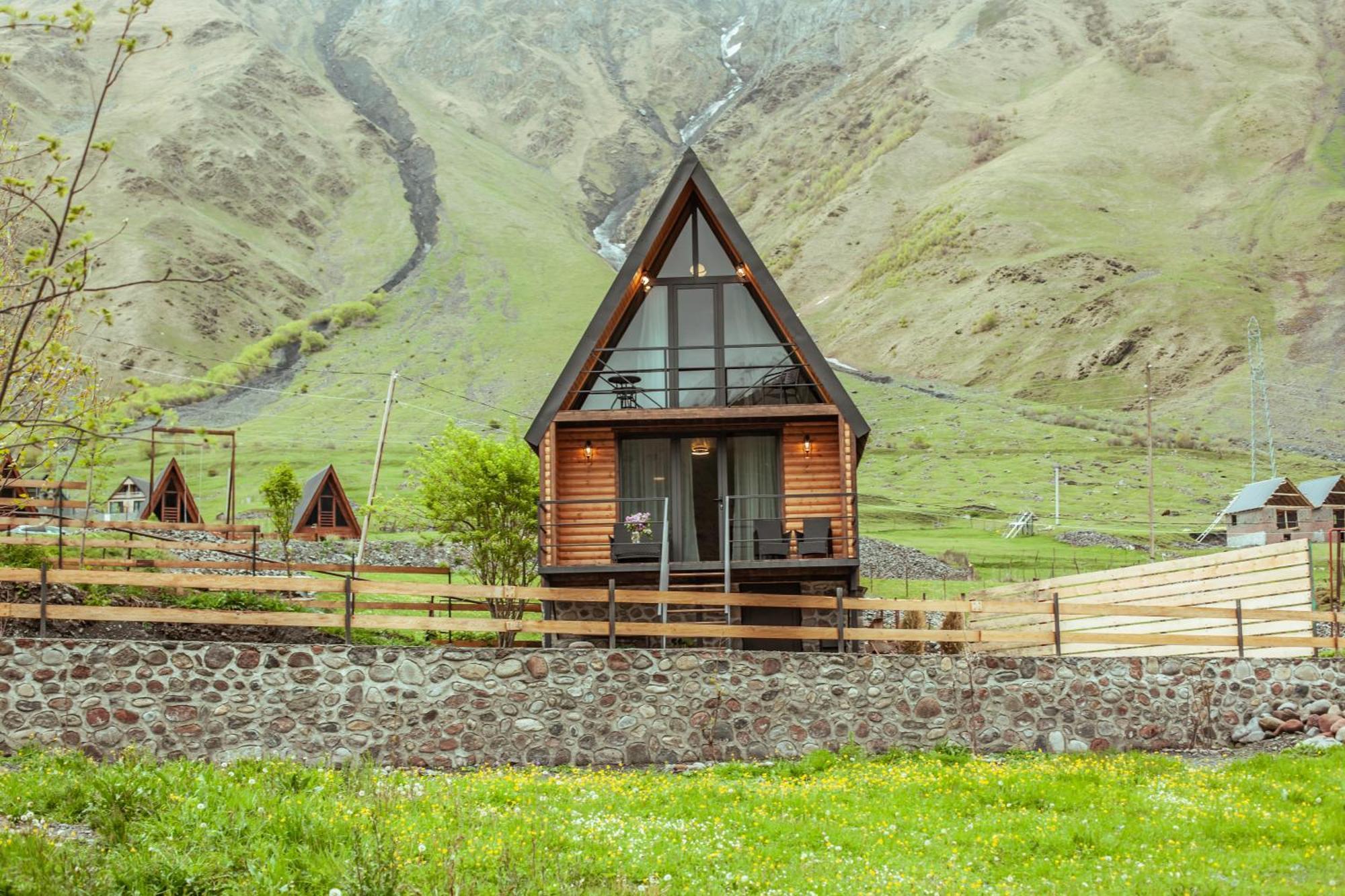 Sunset Cottage Kazbegi Екстериор снимка