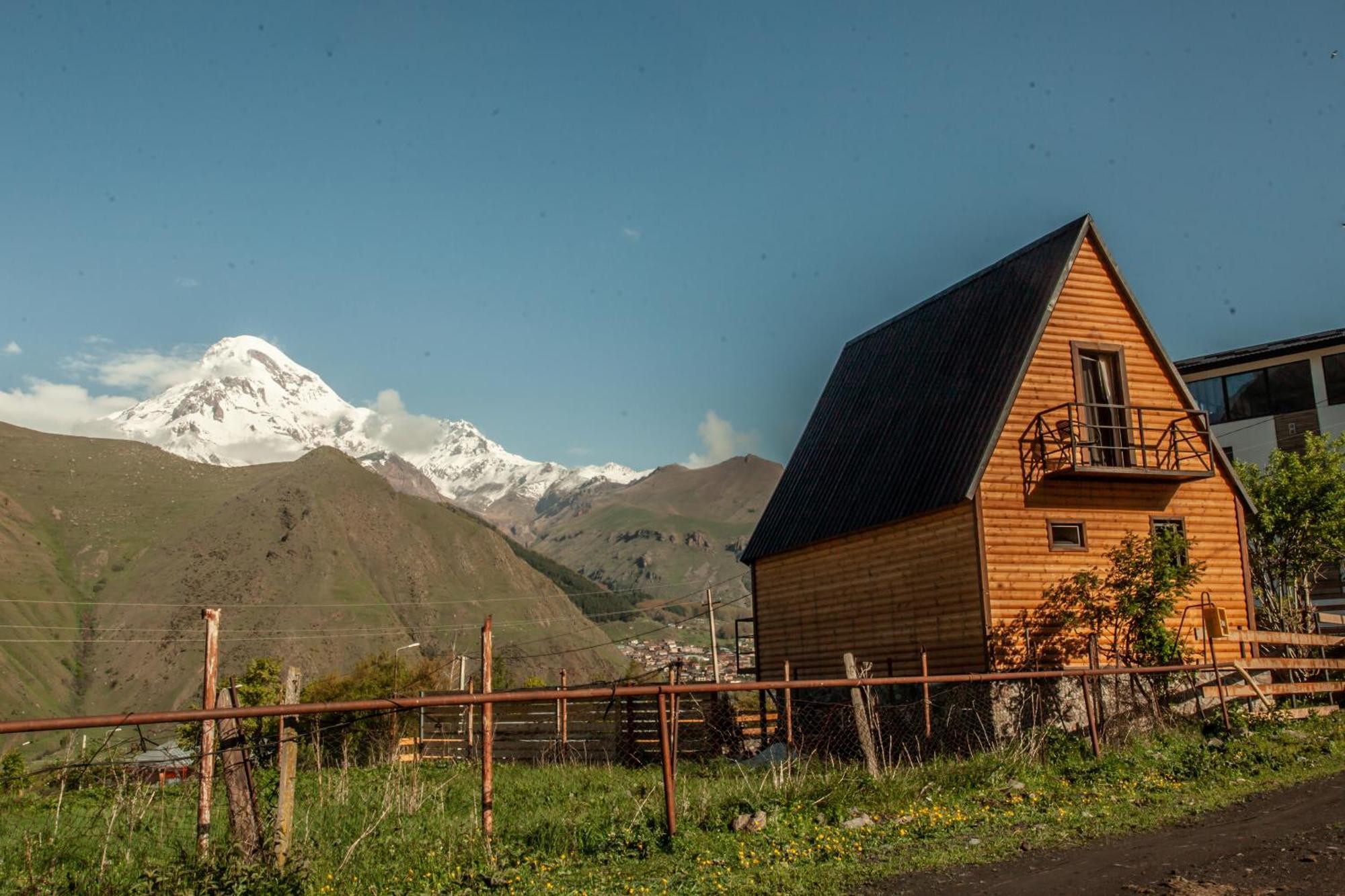 Sunset Cottage Kazbegi Екстериор снимка
